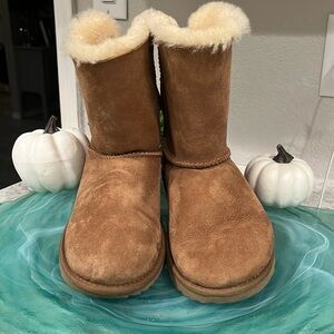 Authentic Ugg Boots w Lace up Back!s